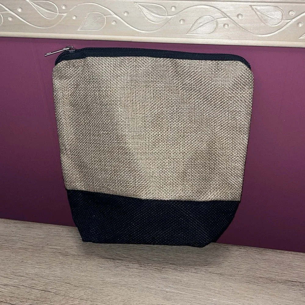The Unbranded Brand product zippered