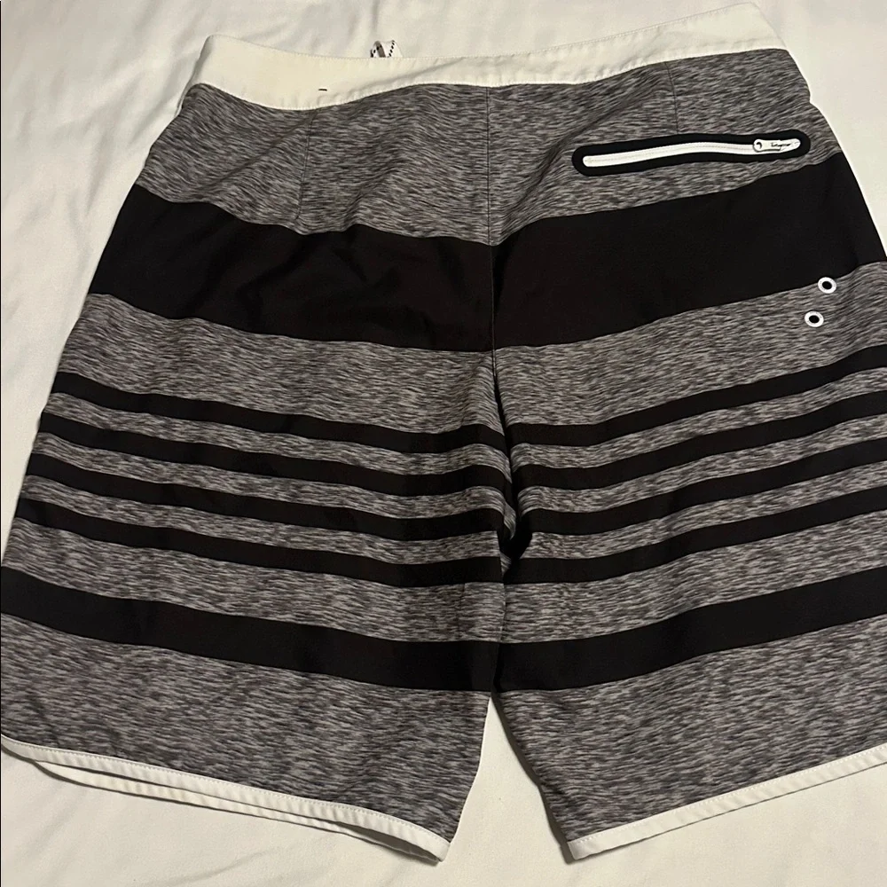 American Eagle Outfitters stylish black
