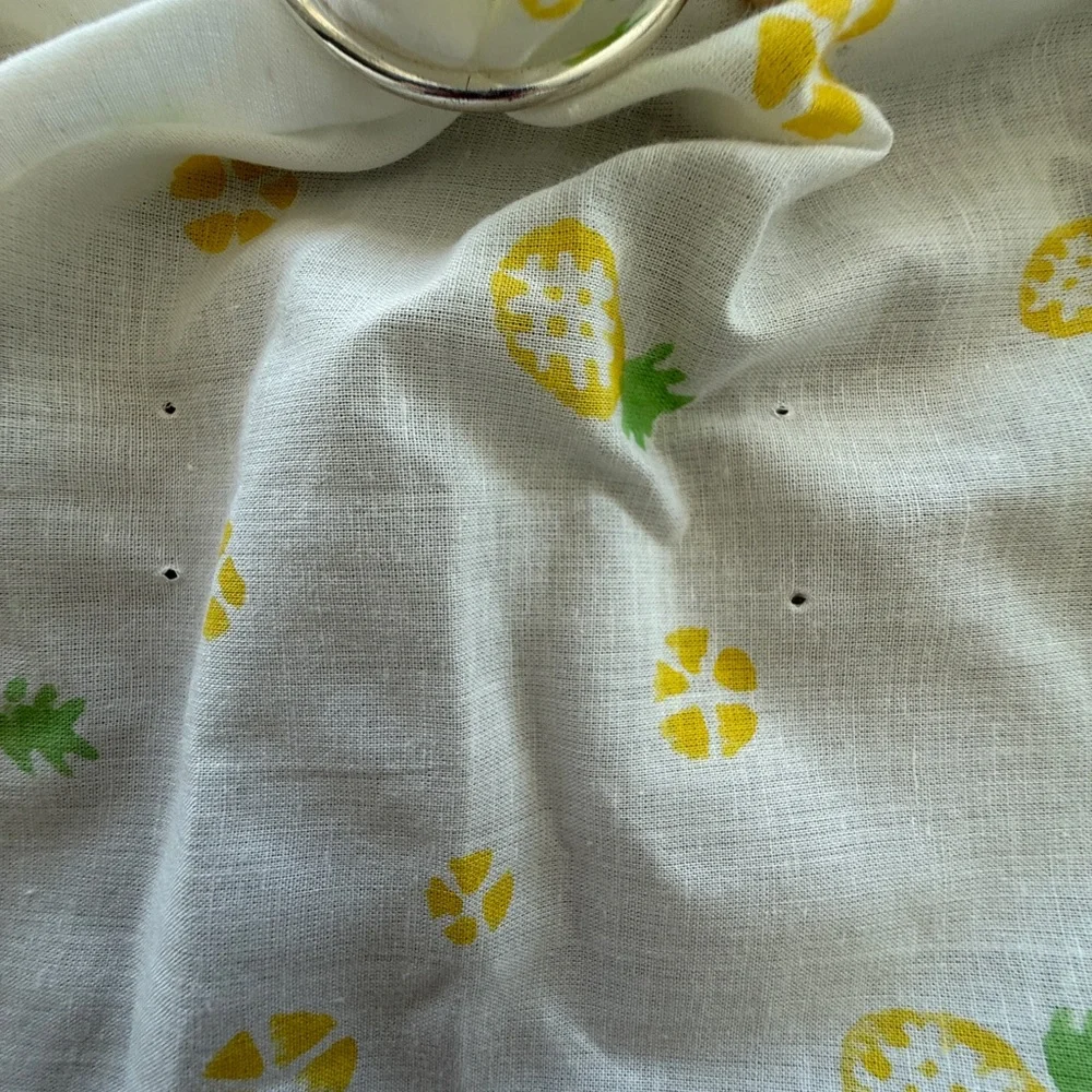 Vintage napkins printed pineapples , set of 8,nwot