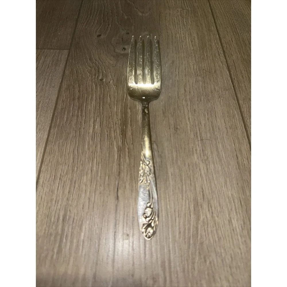 Vintage National Silverplate Garden of Roses Serving Cold‎ Meat Fork