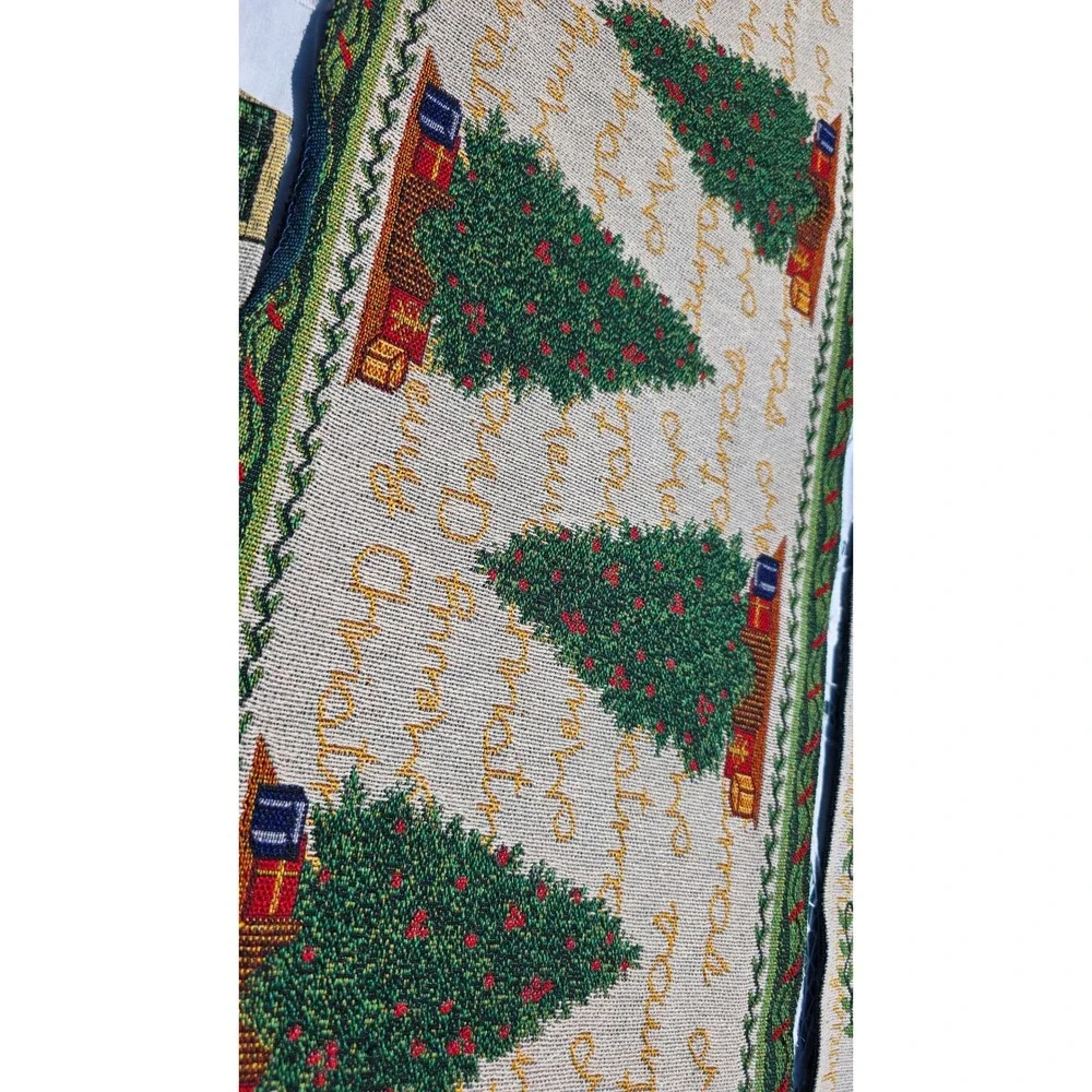 Christmas Table Runner and Placemat Set, Holiday Tree Design, Festive Decor‎