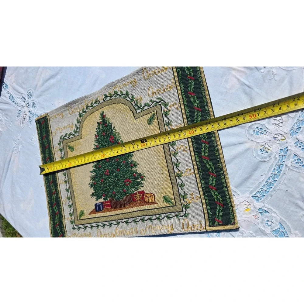 Christmas Table Runner and Placemat Set, Holiday Tree Design, Festive Decor‎