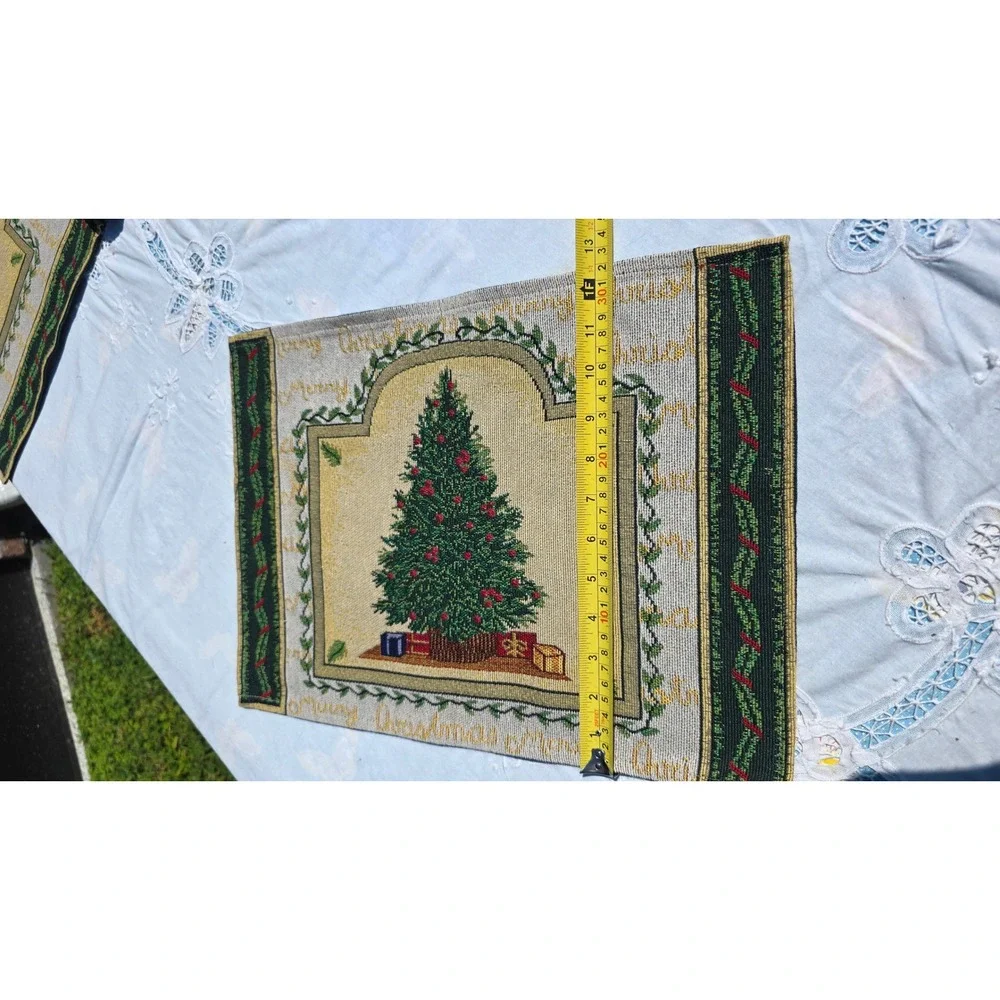 Christmas Table Runner and Placemat Set, Holiday Tree Design, Festive Decor‎