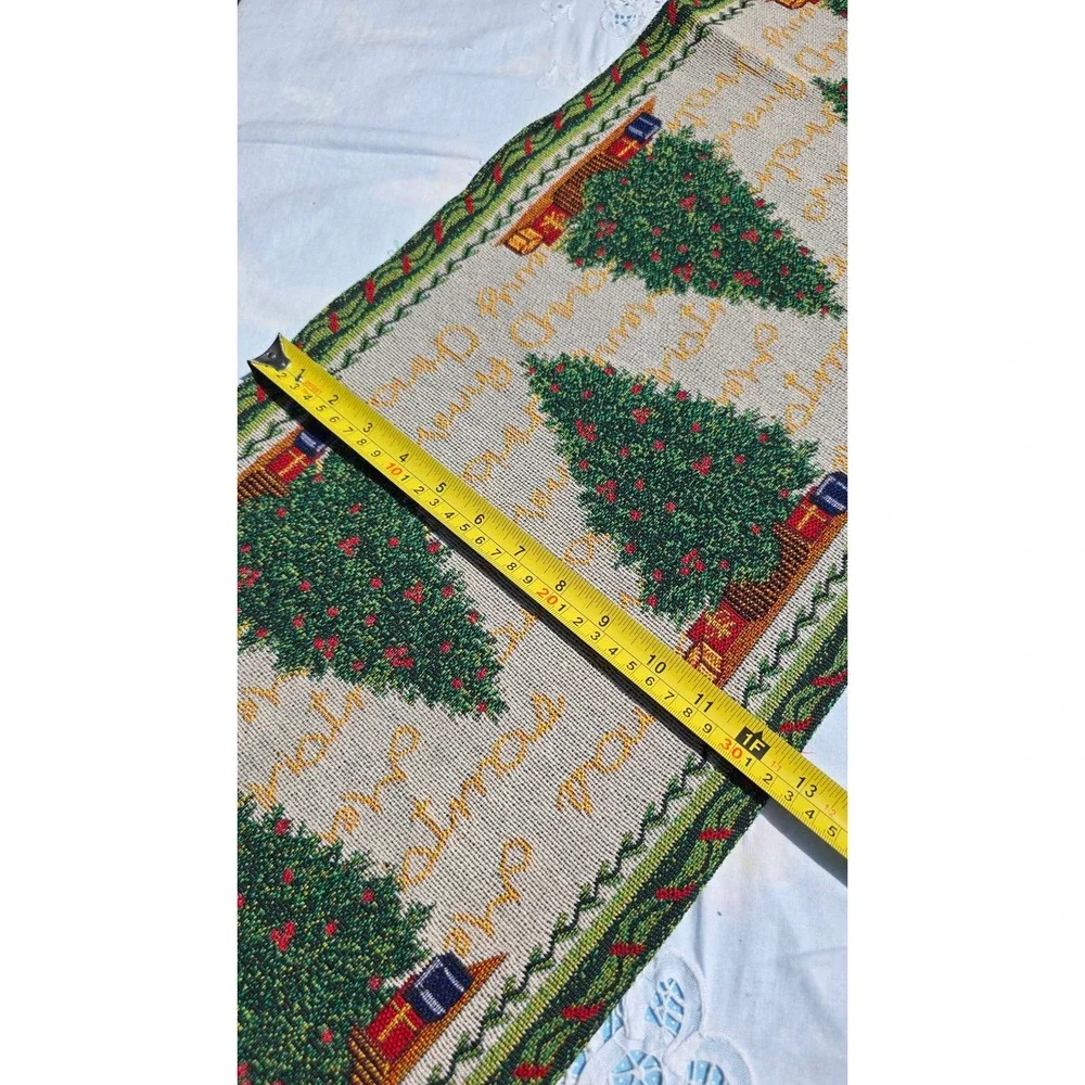 Christmas Table Runner and Placemat Set, Holiday Tree Design, Festive Decor‎