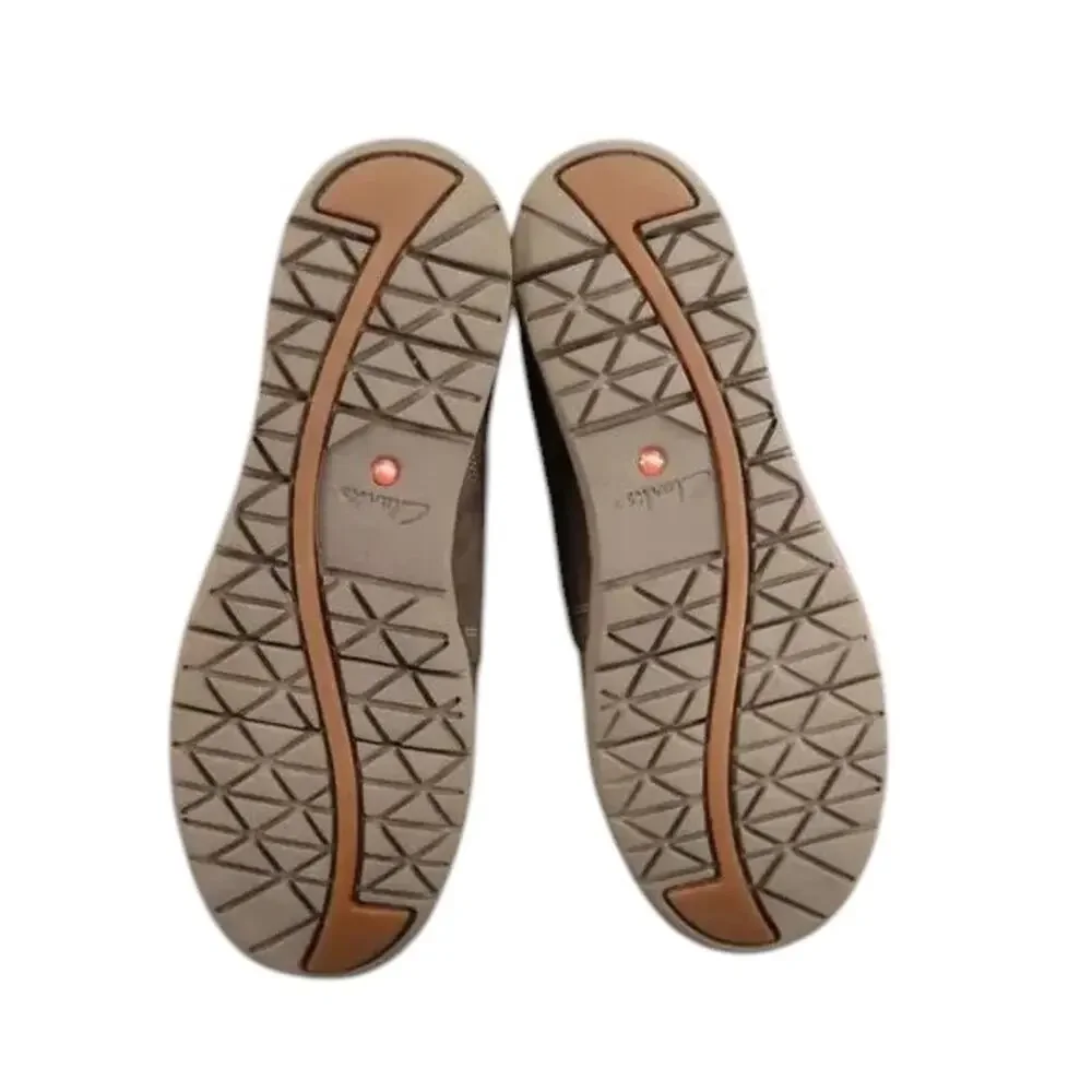 Clarks used shoes