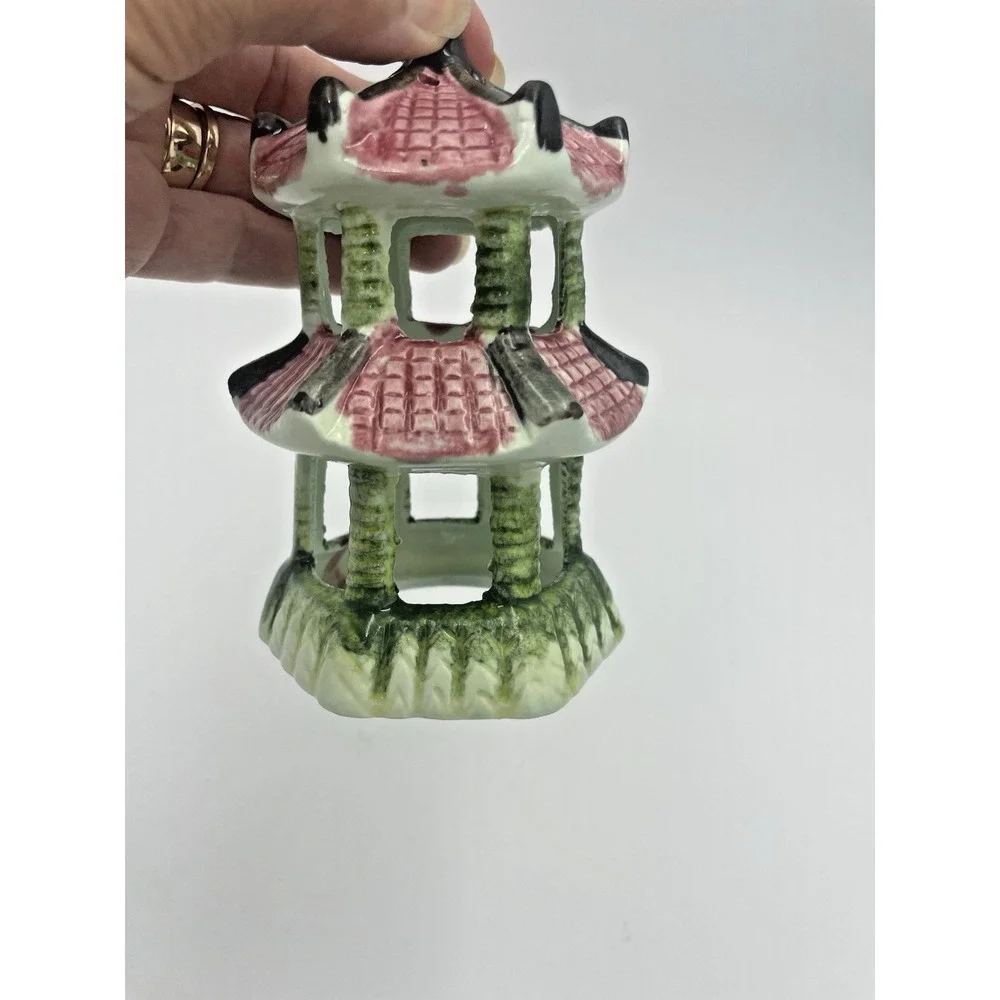 Vtg Aquarium Fishbowl Ceramic Swim Through 3D Japanese Pagoda Tower 5x3.5