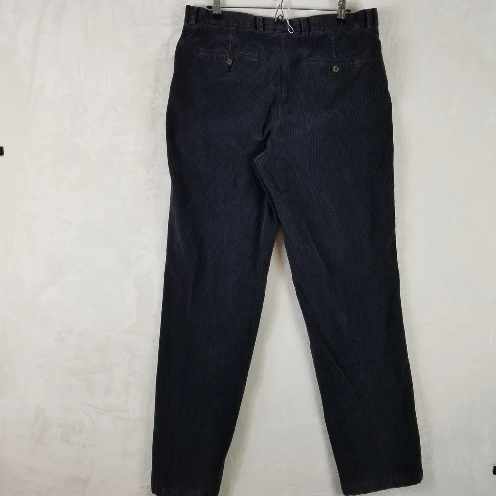 Tommy Bahama sheen welt closure