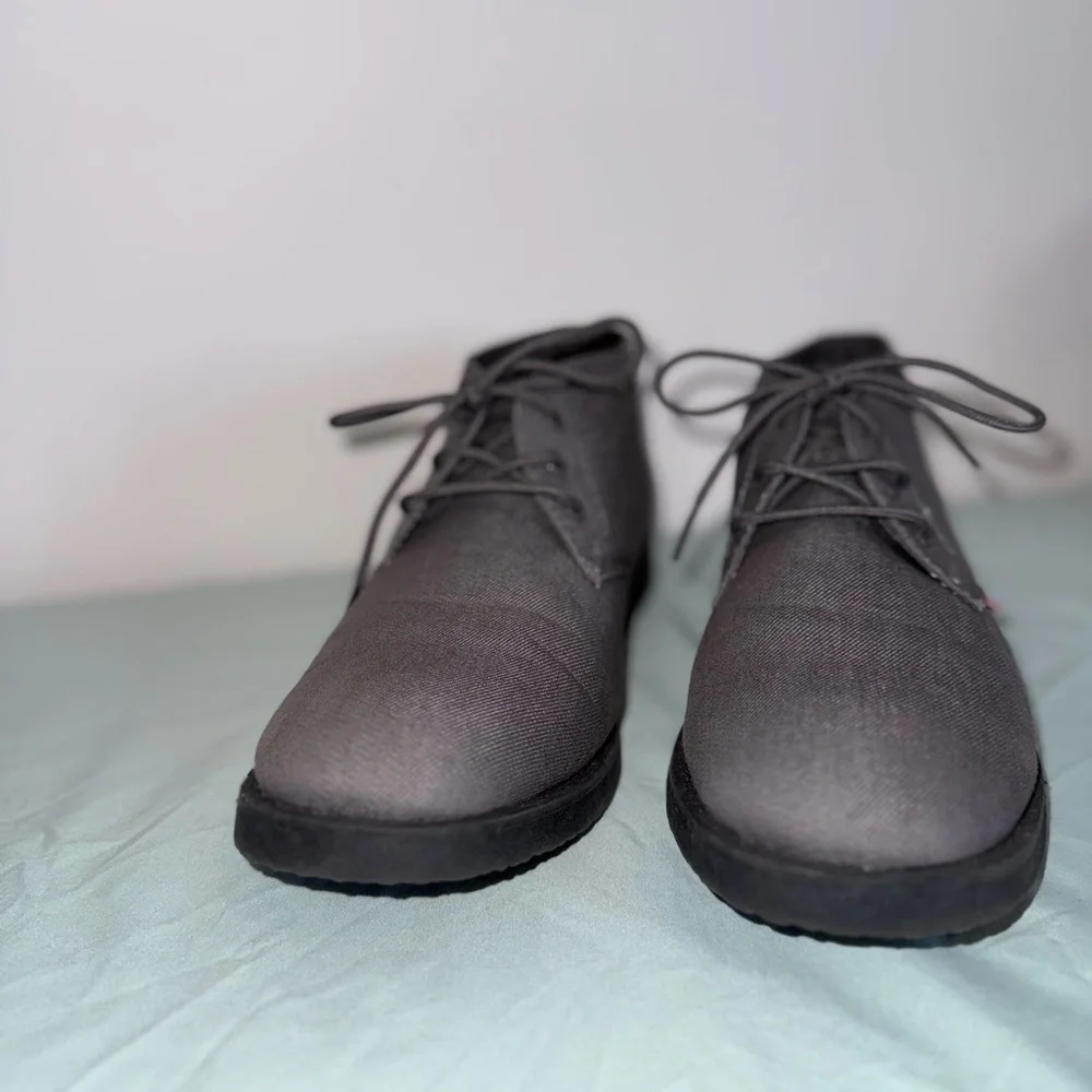 Levi's Gray Chukka Boots for Men Size 9.5