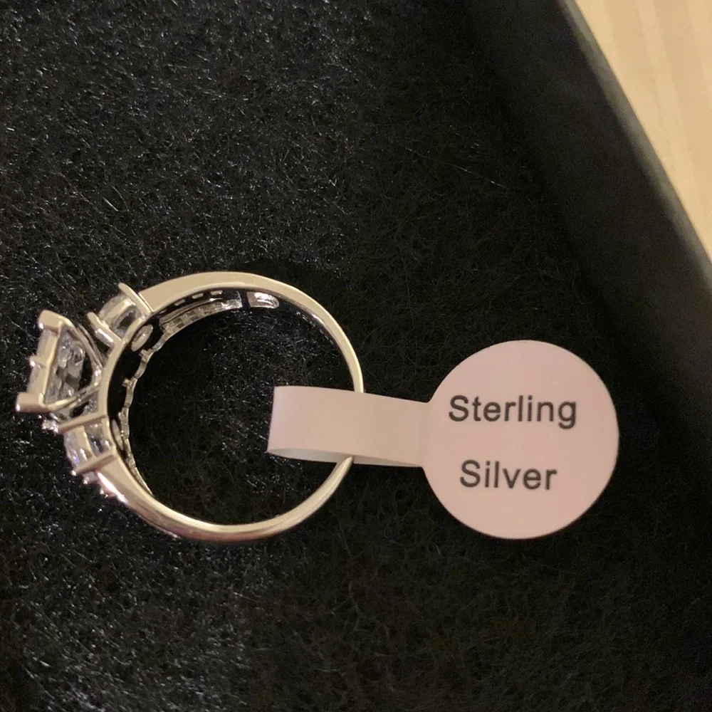 New .Sterling Silver 925‎ CZ ring .