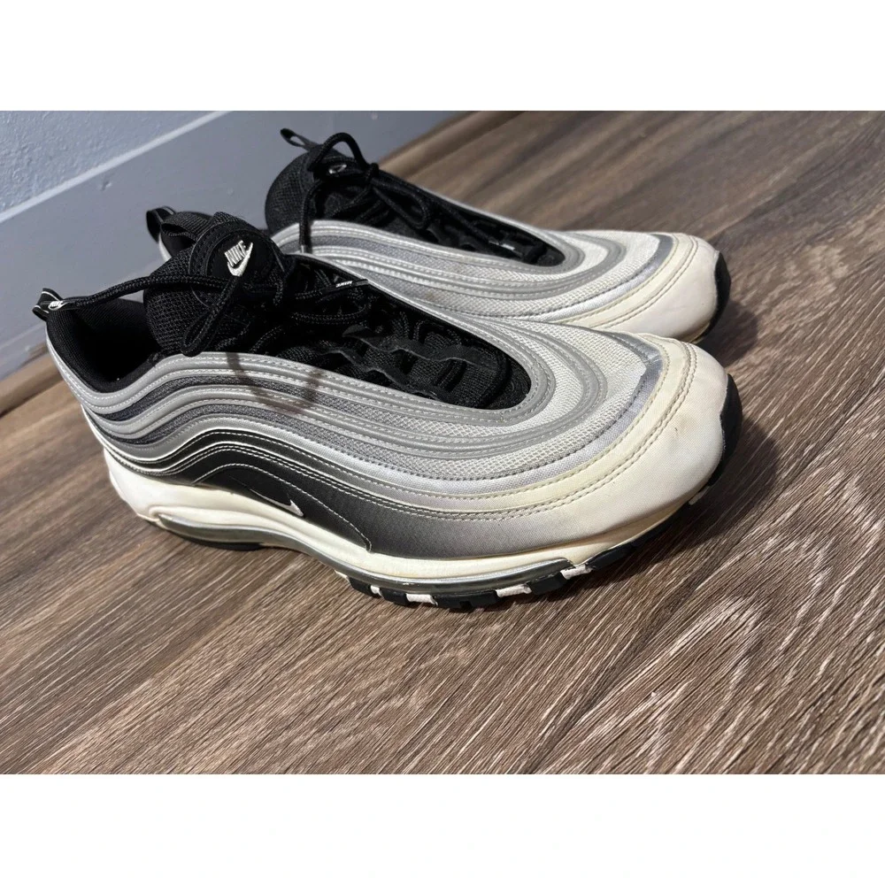 Nike code reflective