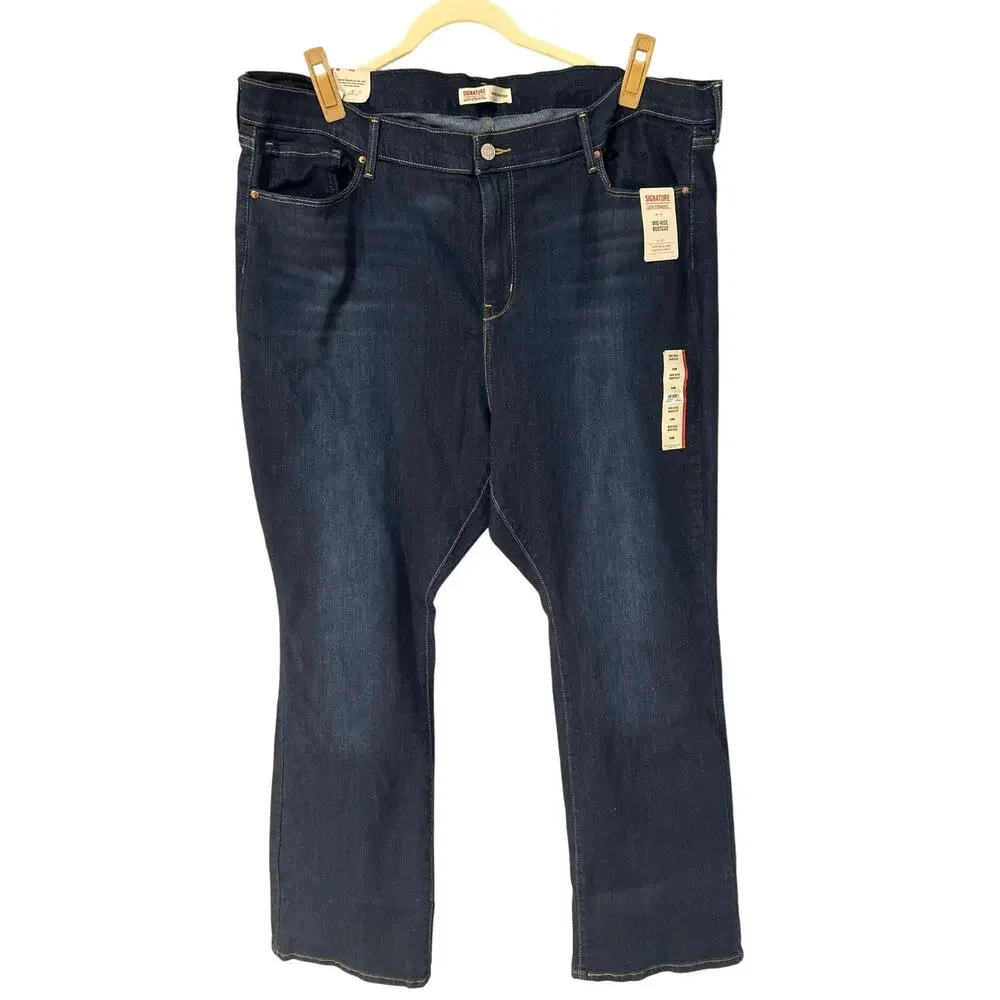 Levi Strauss Women’s Jeans Dark Wash Size 24M Mid-Rise‎ Bootcut NWT