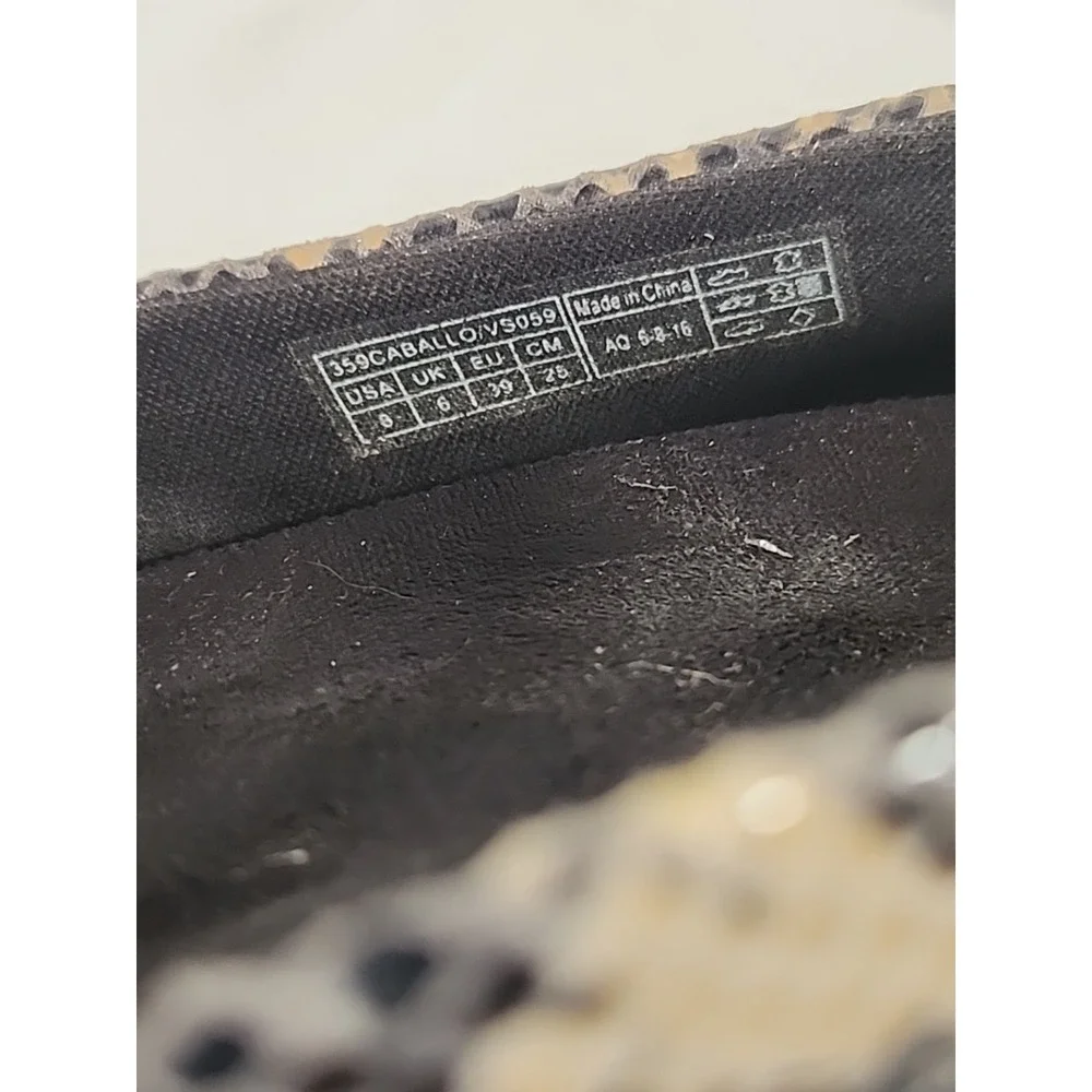 Vionic snake print