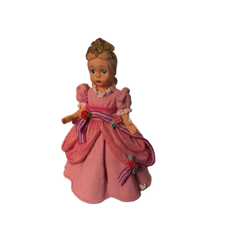 Madame‎ Alexander Cinderella Figurine 1999 w/ Box COA Limited Edition
