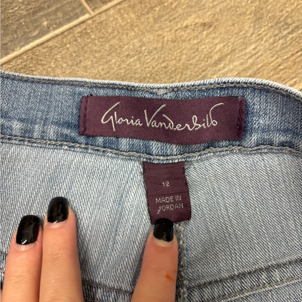 Gloria Vanderbilt comfortable blue style