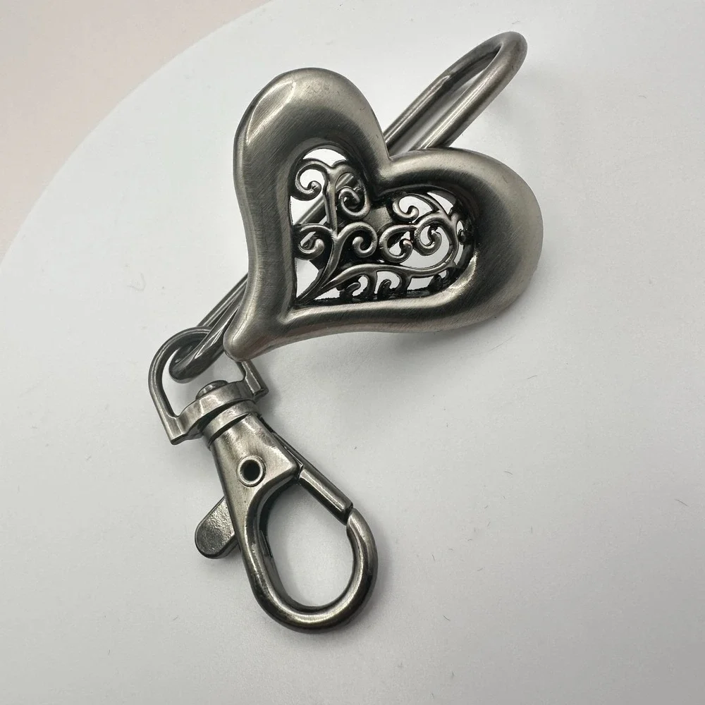 The Unbranded Brand message clasp design
