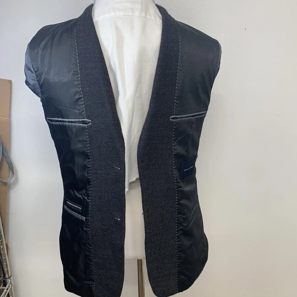 Tommy Hilfiger Sport Coat Blazer Black Tweed 40 R Wool  2 Button Business  Work