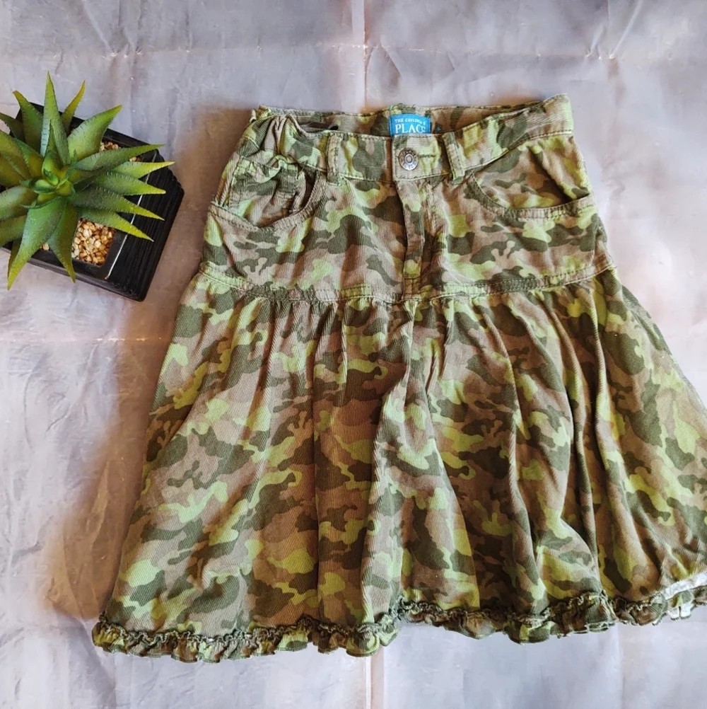 💥 3/$20 The Children's Place Camo Skirt 6X/7!