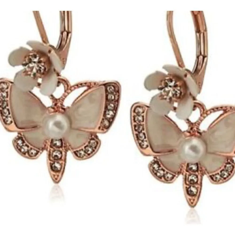 🦋 Betsey Johnson stunning unique  butterfly earrings 🦋