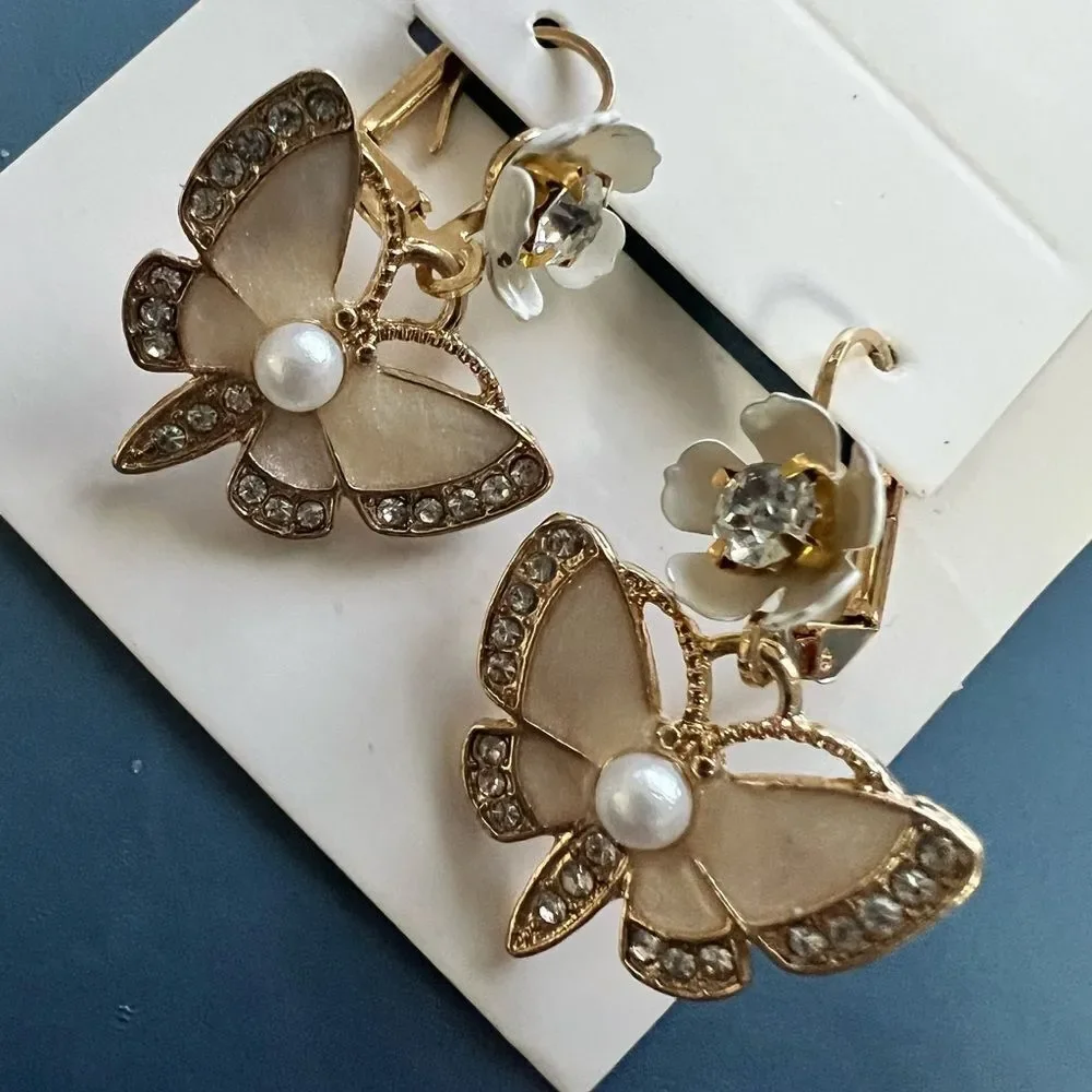 Betsey Johnson 🦋 betsey