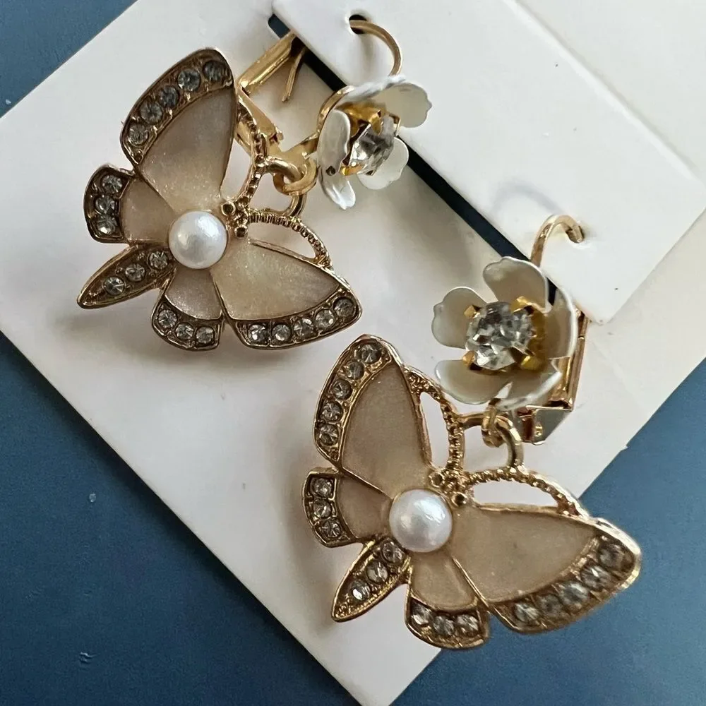 Betsey Johnson 🦋 betsey