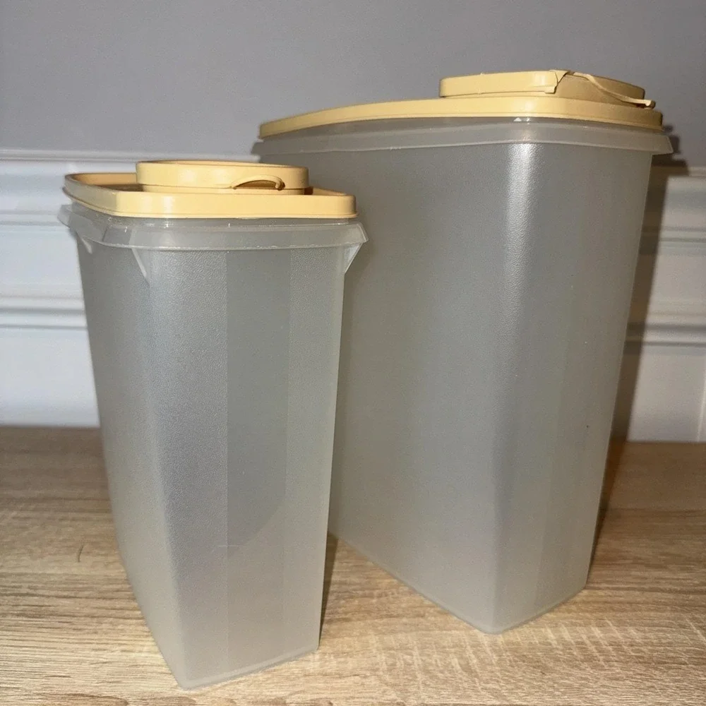 Lot Vintage Tupperware Storage Container Cereal Keeper Lids 1588-6 469-9 CRACKED