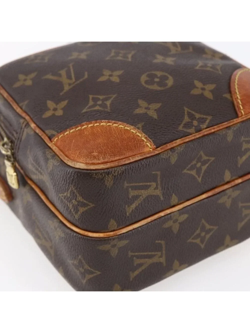LOUIS VUITTON pre owned