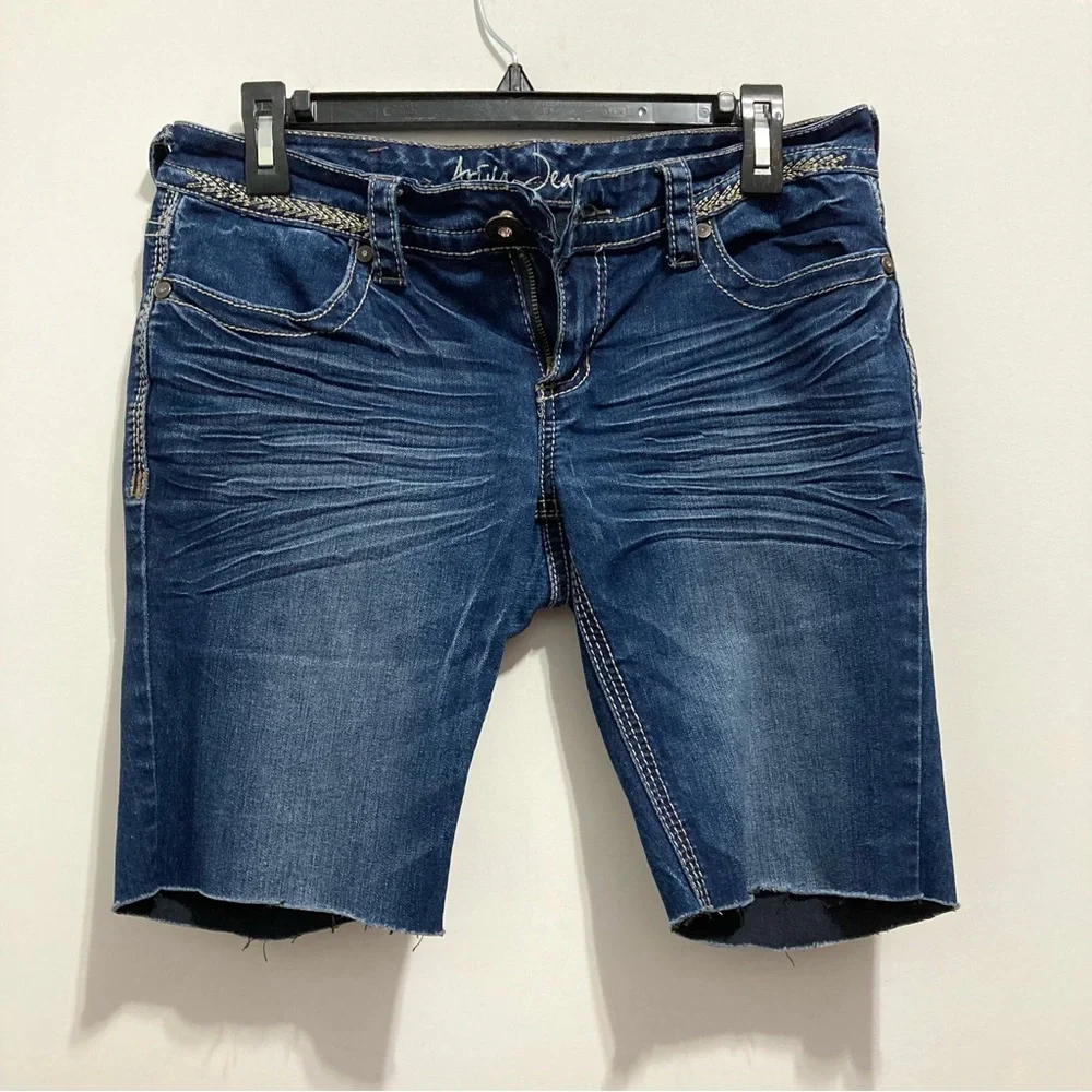 ariya jeans