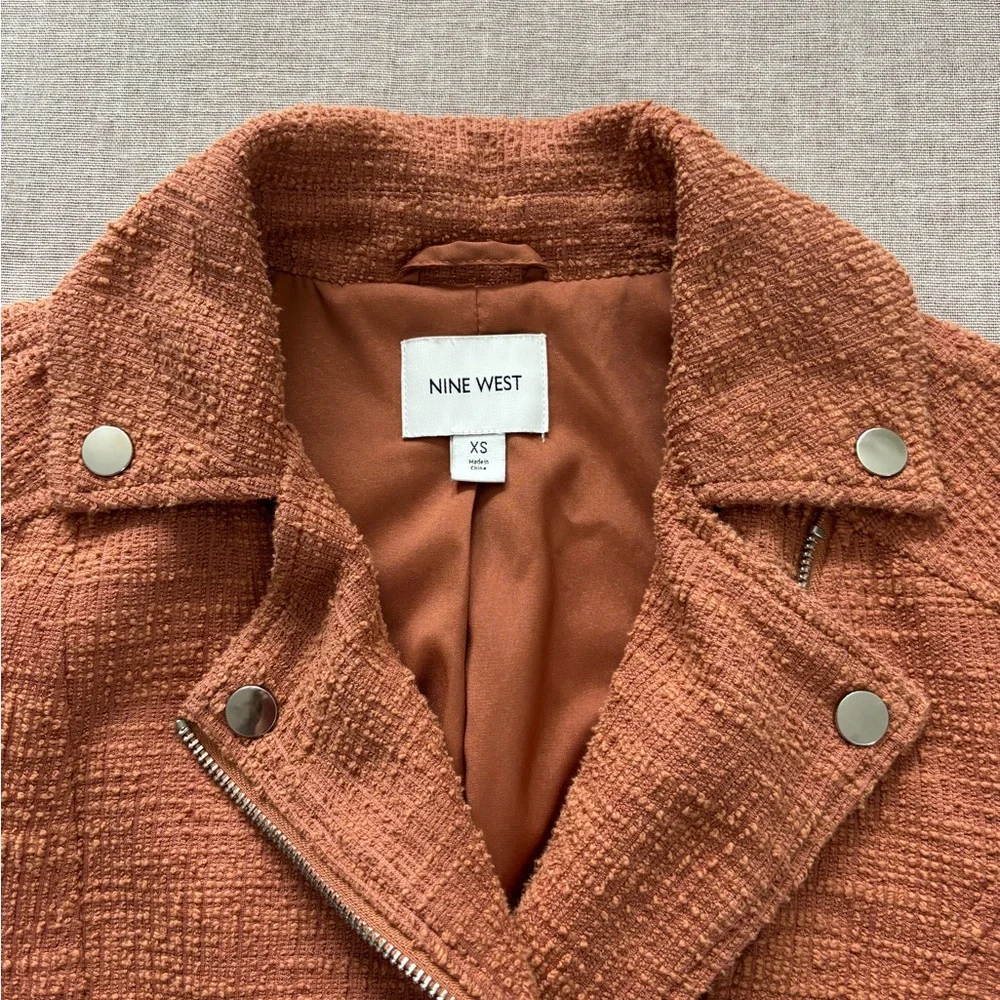 Nine West rust peach