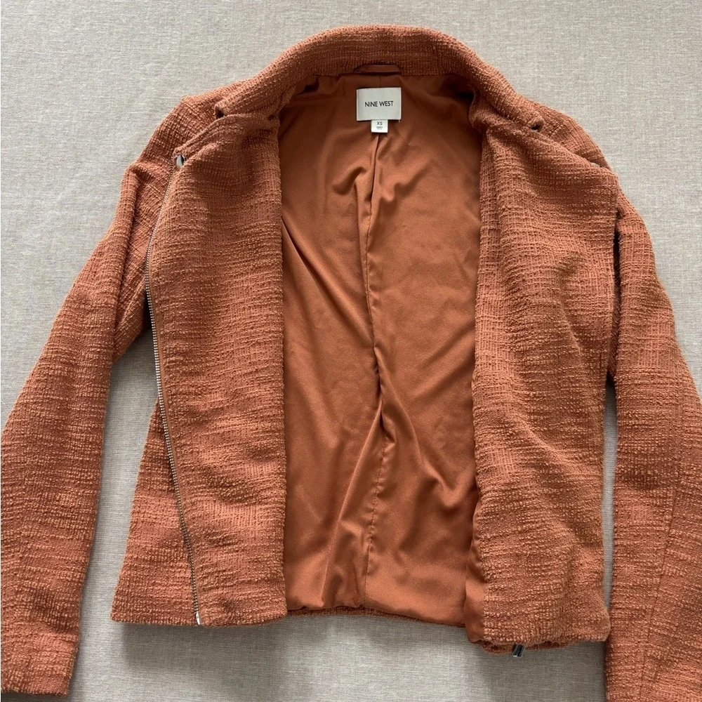 Nine West rust peach