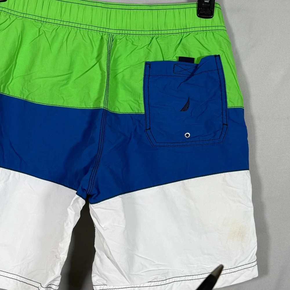 Nautica front style describe