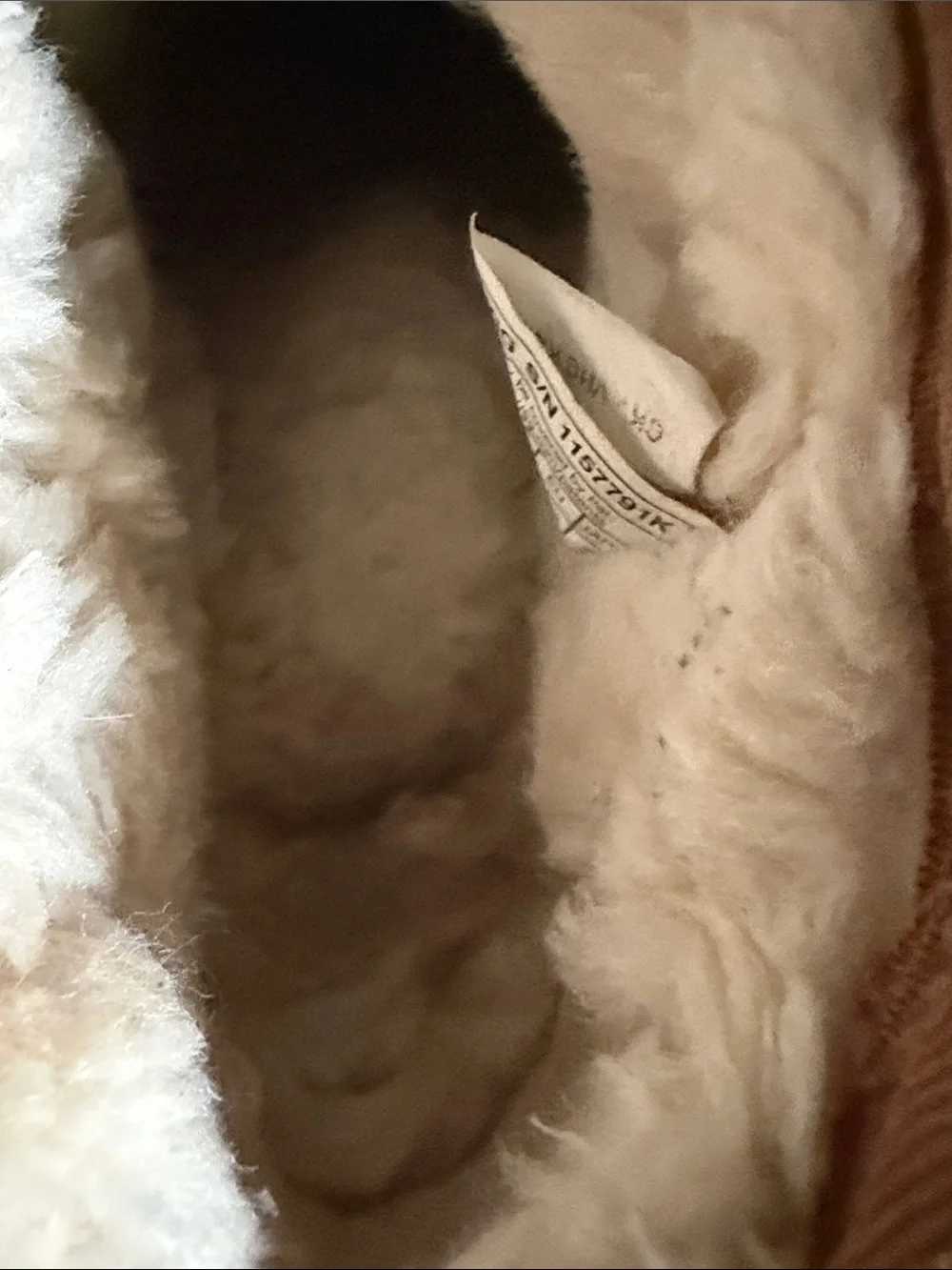 UGG style tags