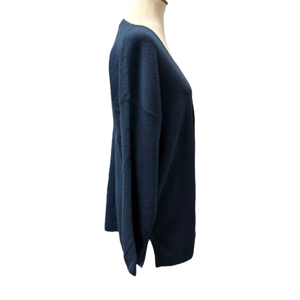 Tweeds beautiful vintage