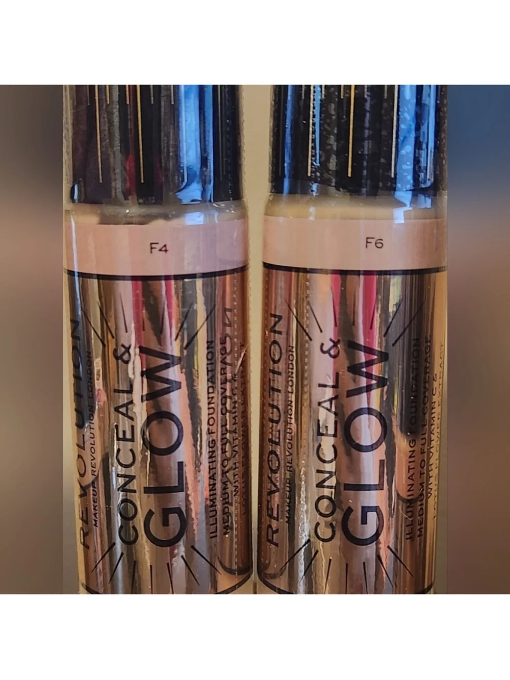 Illuminating Foundation — Warm Beige/Tan Shade F 4