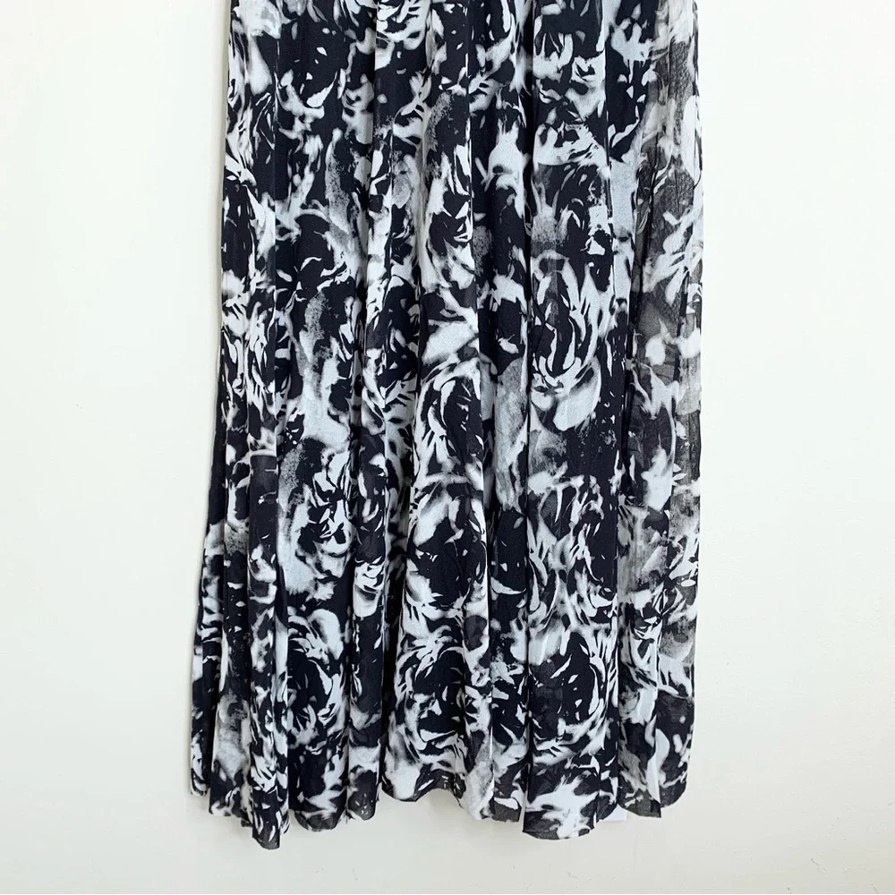 Fuzzi sleeveless tulle