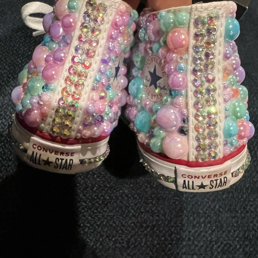 Converse multicolor logo