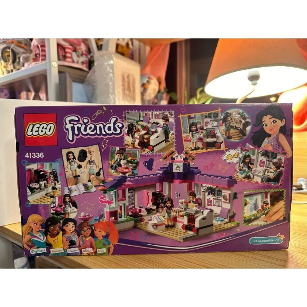 Lego friends emma