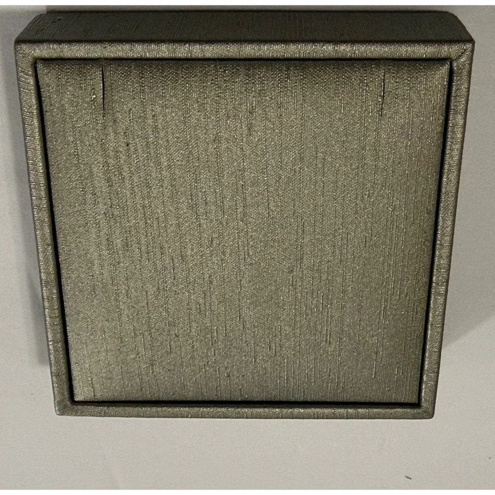 Square Pendant Necklace Jewelry Display‎ Box Holder Case Tray Gray