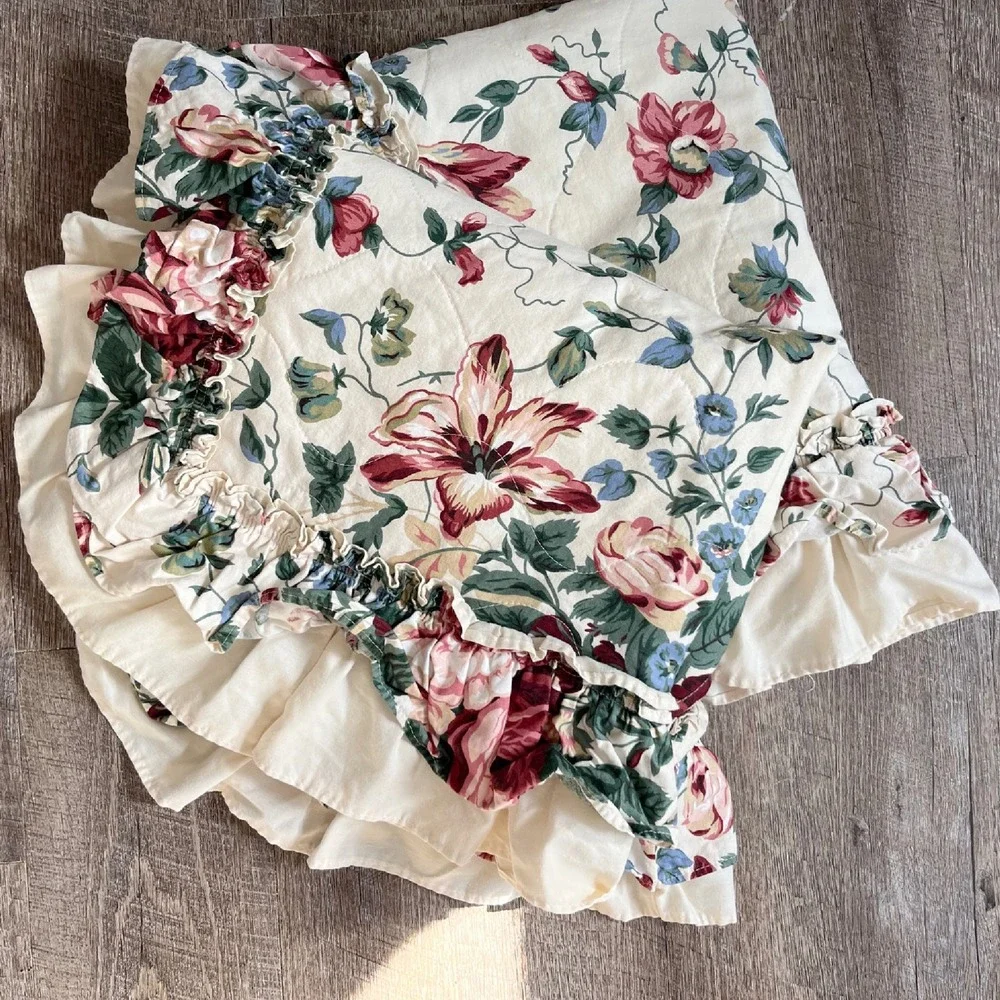 Pair of Cream Ruffled Lace Pillow Sham Case Cottagecore Farmhouse Bedding Decor‎