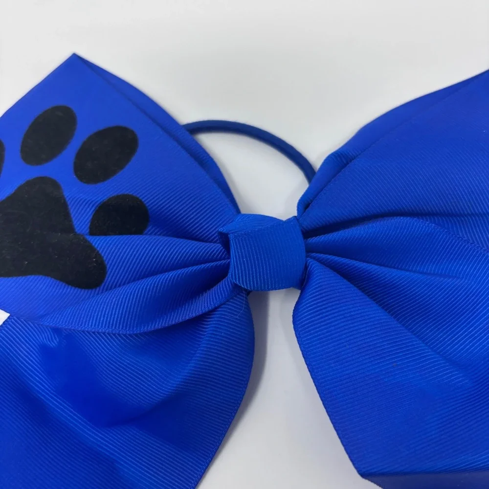The Unbranded Brand cheer bow