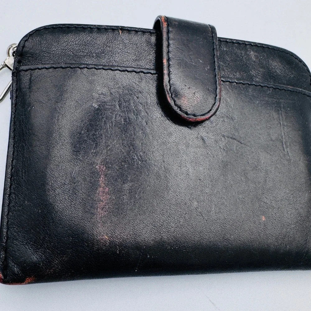 HOBO International perfect cash compact