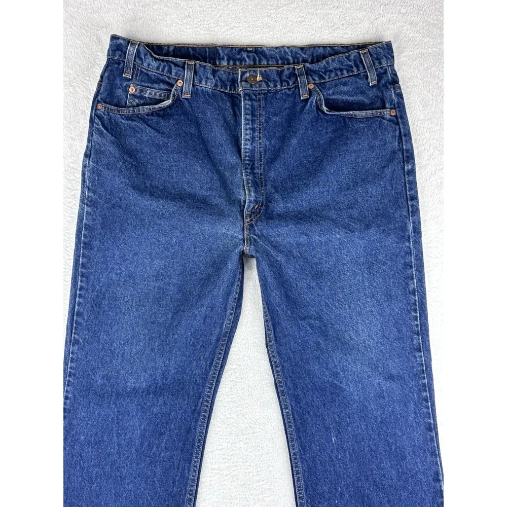 Levis excellent no