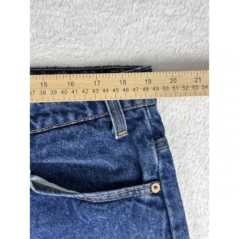 Levis excellent no