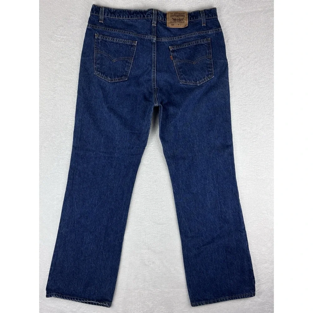 Levis excellent no