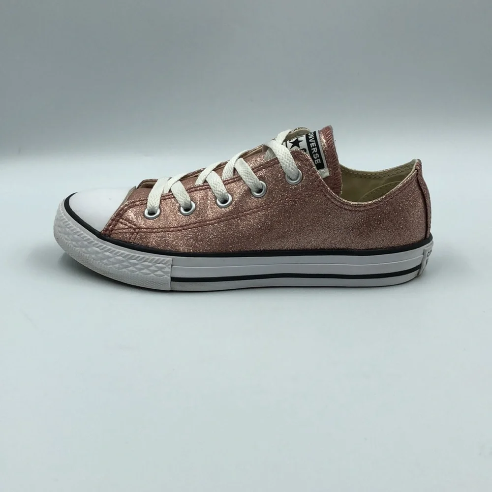 Converse Chuck Taylor Low Shoes Junior Sz‎ 2