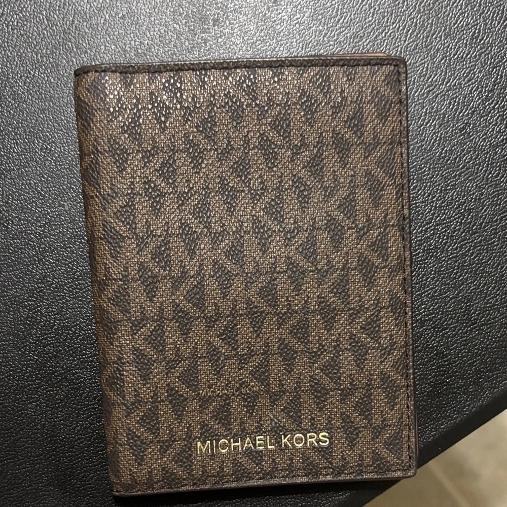 Michael Kors Bedford Travel Passport Wallet