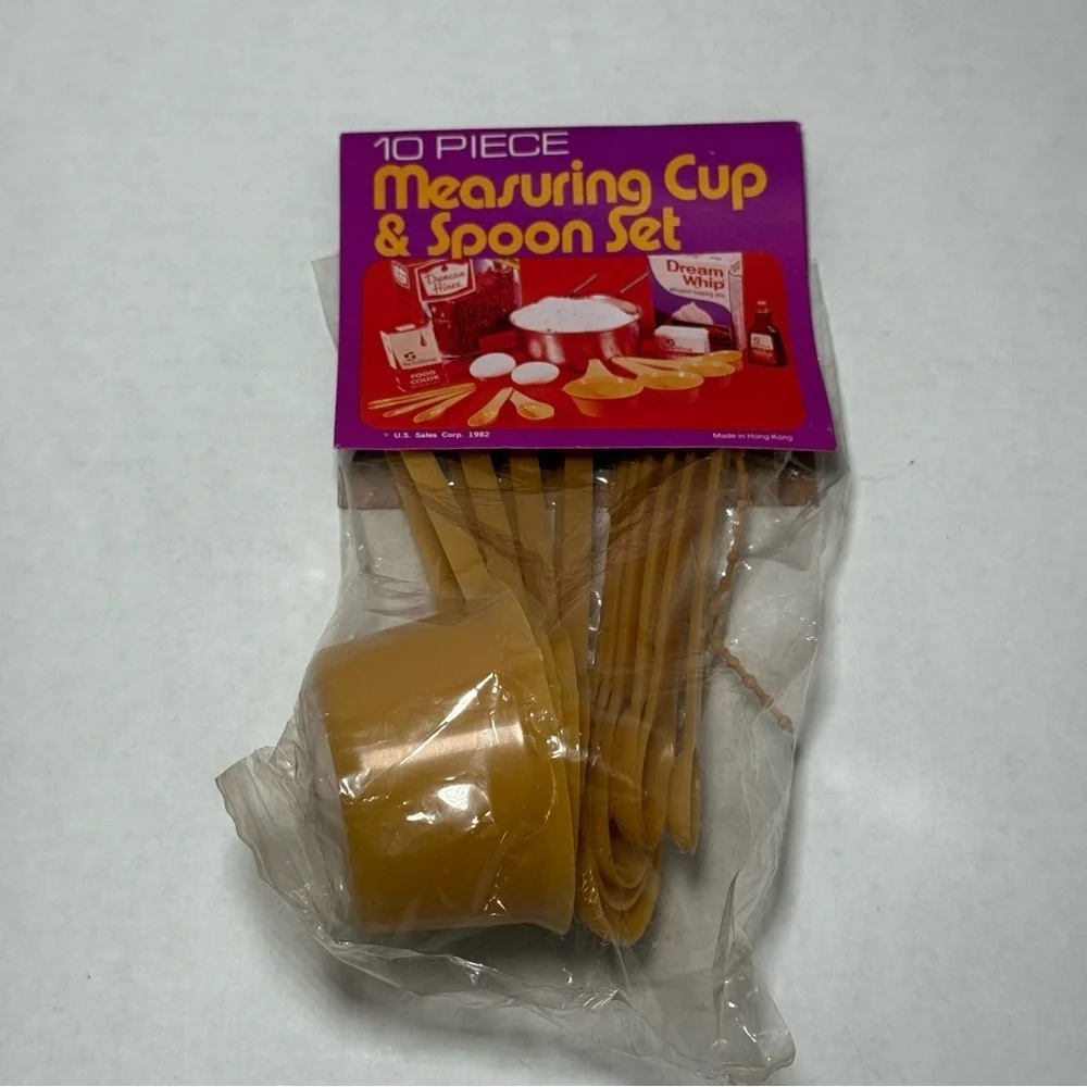 Vintage Measuring Cups