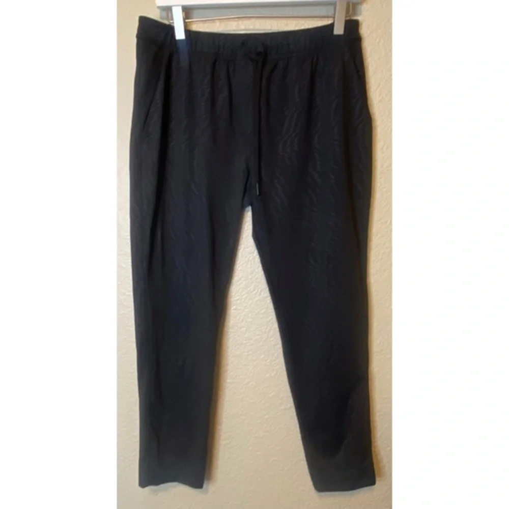 Lululemon‎ Black Drawstring Joggers Size 8