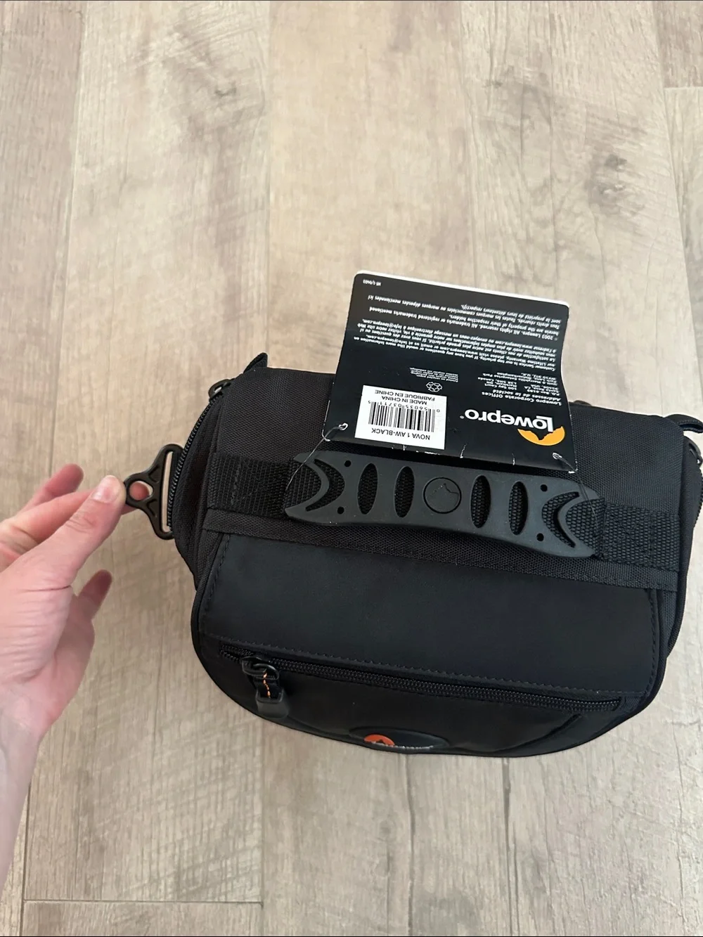 NWT Lowepro Nova 1 AW Black Camera Bag