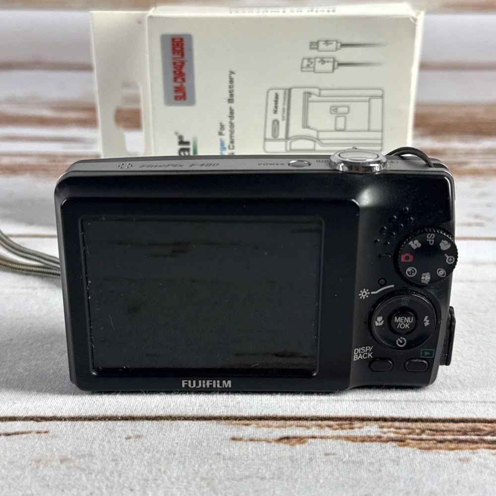 Fujifilm FinePix F480 8.2MP Digital Camera Black For Parts Lens Error