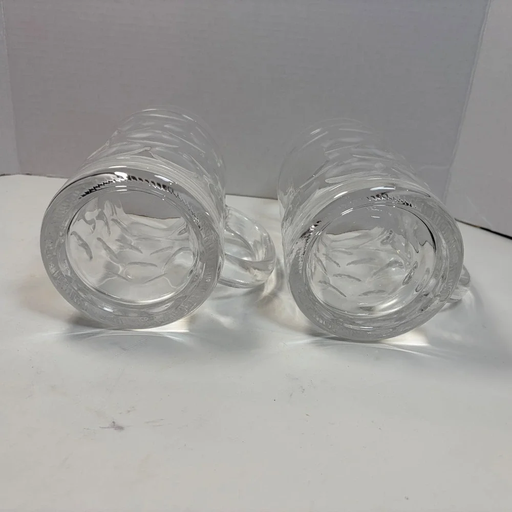 Unbranded ship glassware